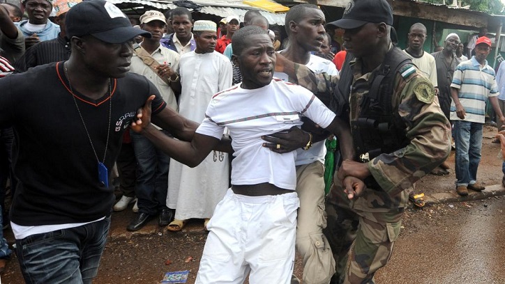 Violences et arrestations en Guinée.