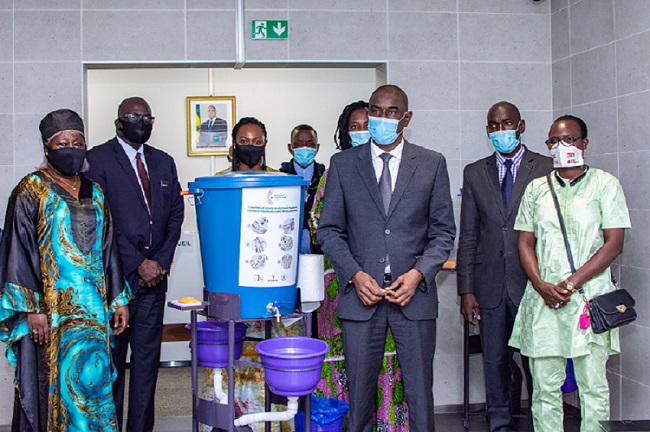 300 dispositifs de lavage des mains distribués dans des écoles sénégalaises pour lutter contre le covid19
