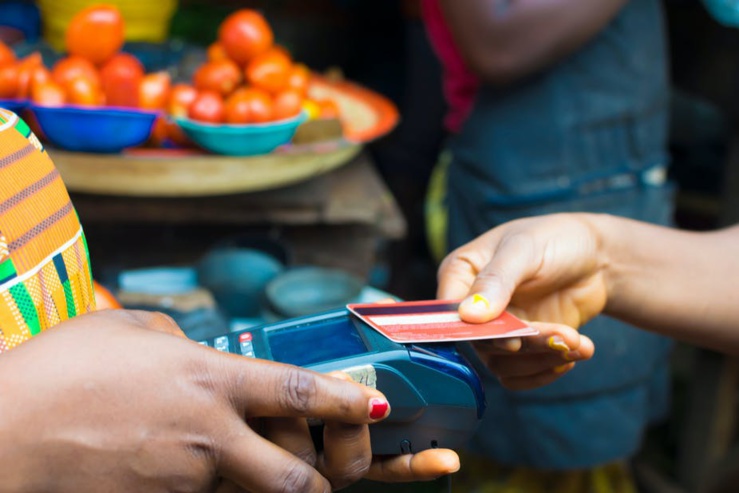 Inclusion financière : les banques nigérianes développent des produits spécifiquement pour les clients financièrement exclus.