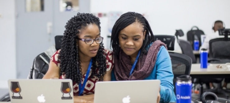Perspective numérique-Formation au codage de jeunes filles africaines : l’aventure de women in africa se poursuit à la maison d’éducation Mariama Bâ du Sénégal
