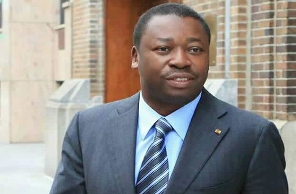 Faure Niassingbé, président de l'Etat du Togo, qui annonce des émissions simultanées de Bons et Obligations du Trésor le 05 janvier 2017.