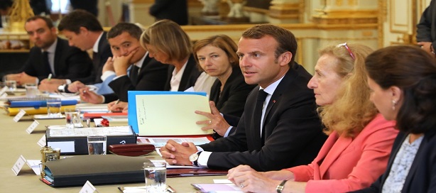 Emmanuel Macron en conseil des ministres