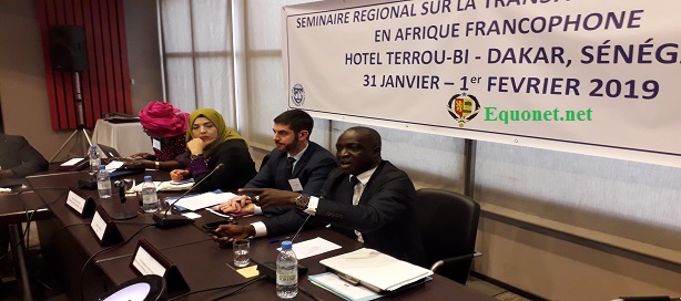 A droite, Mamadou Moustapha Bâ, DG du Budget, présentant les résultats issus de l'évaluation des finances publiques du Sénégal.