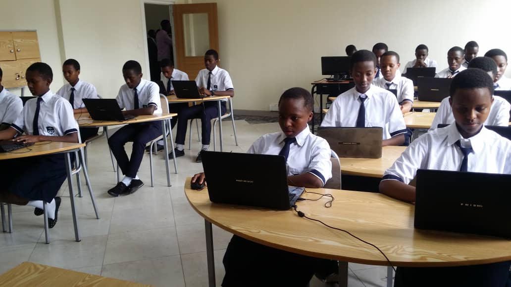 Rwanda : l’académie de codage  décroche 150 000 dollars de Rockefeller trust fund
