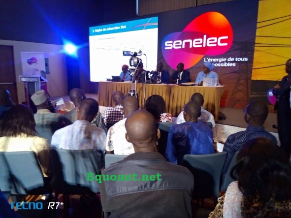 Conférence de presse du DG de SENELEC sur le réajustement tarifaire de l'électricité au Sénégal.