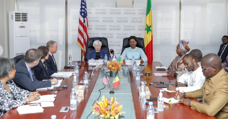 Rencontre entre Oulimata Sarr, ministre de l'Economie, du Plan et de la Coopération du Sénégal, et la Secrétaire d’État américaine au Trésor, Janet Yellen
