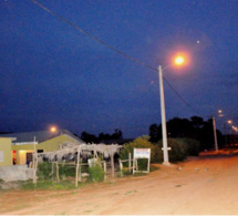 vélingara, sénégal :électrification du village de dialakégny