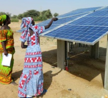 les militants pour le climat appellent à la suppression des obstacles aux énergies renouvelables et plusieurs groupes locaux organisent des actions à l'occasion de la journée de l'afrique